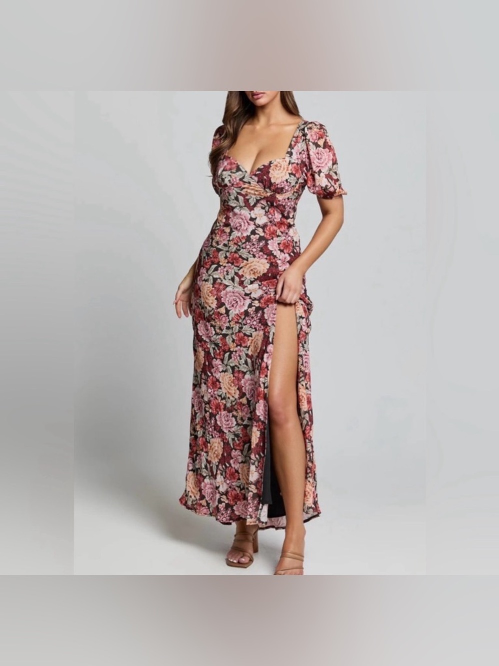 Showpo Lorie Maxi floral Dress NWT size 0 Open back